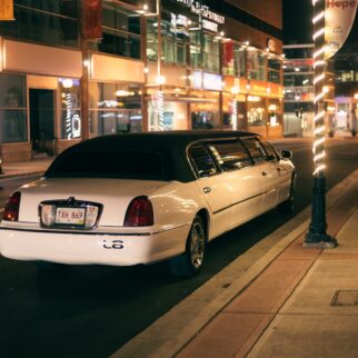 Thornton 80229 Limousine Car Service – Get a Luxury Ride Now!
